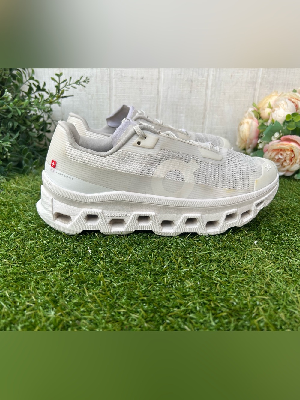 On Running Cloudmonster Void women Sneakers —White | White Sz 6 gently used
$170 - Picture 7 of 16